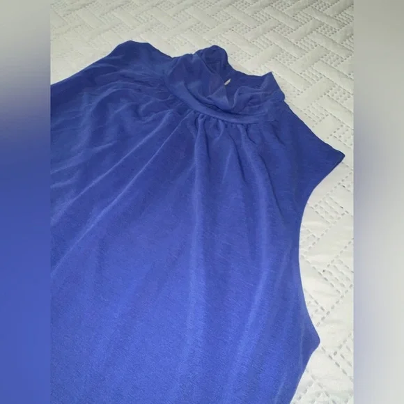 Elegant Blue Sleeveless Top Size L - Picture 2 of 6